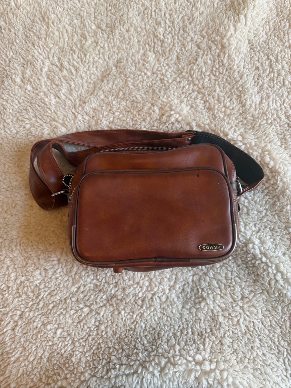 Vintage Coast Brown Leather Crossbody Camera Bag